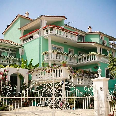 Apartments Katarine Zrinske Vodice Bagian luar foto