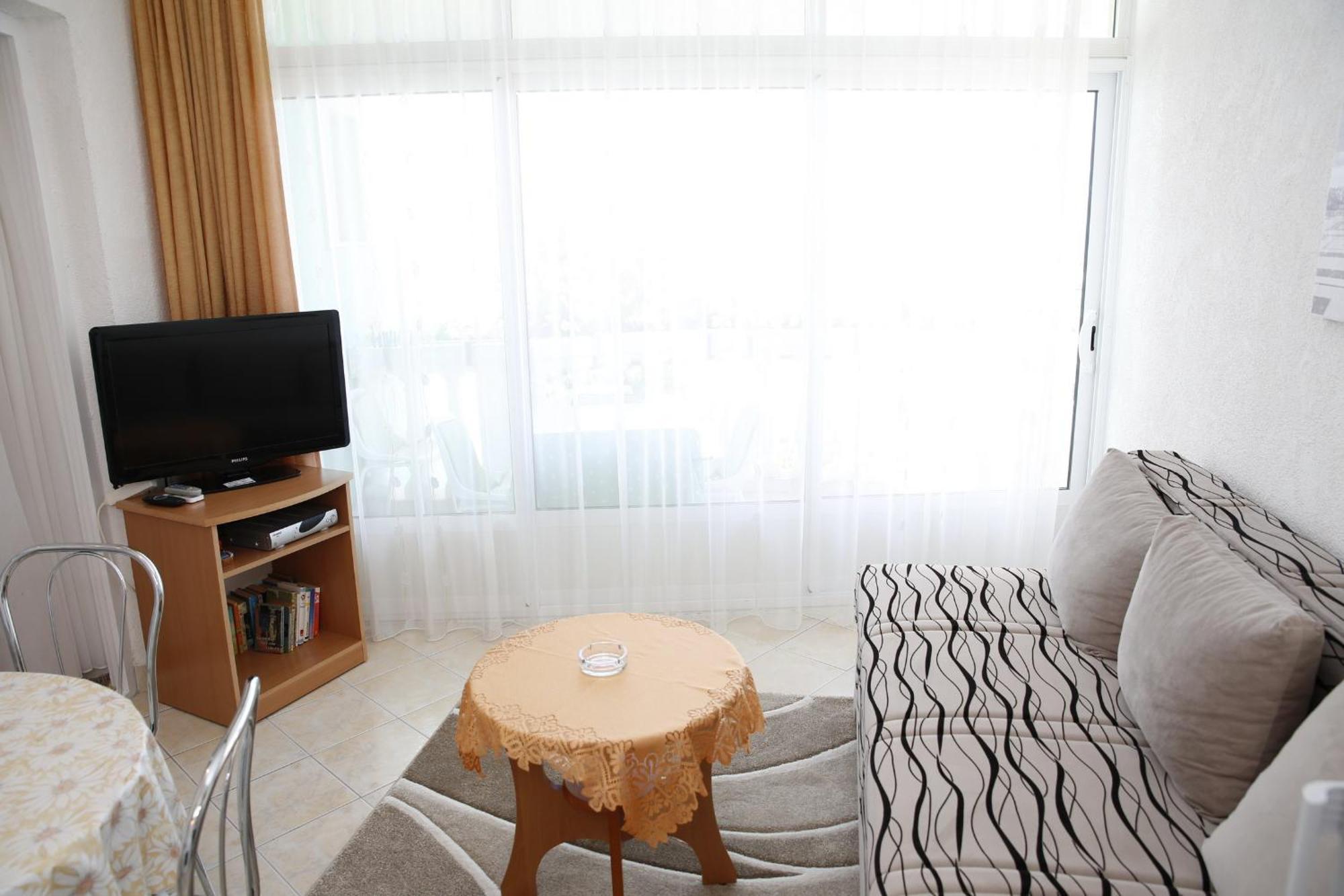 Apartments Katarine Zrinske Vodice Bagian luar foto