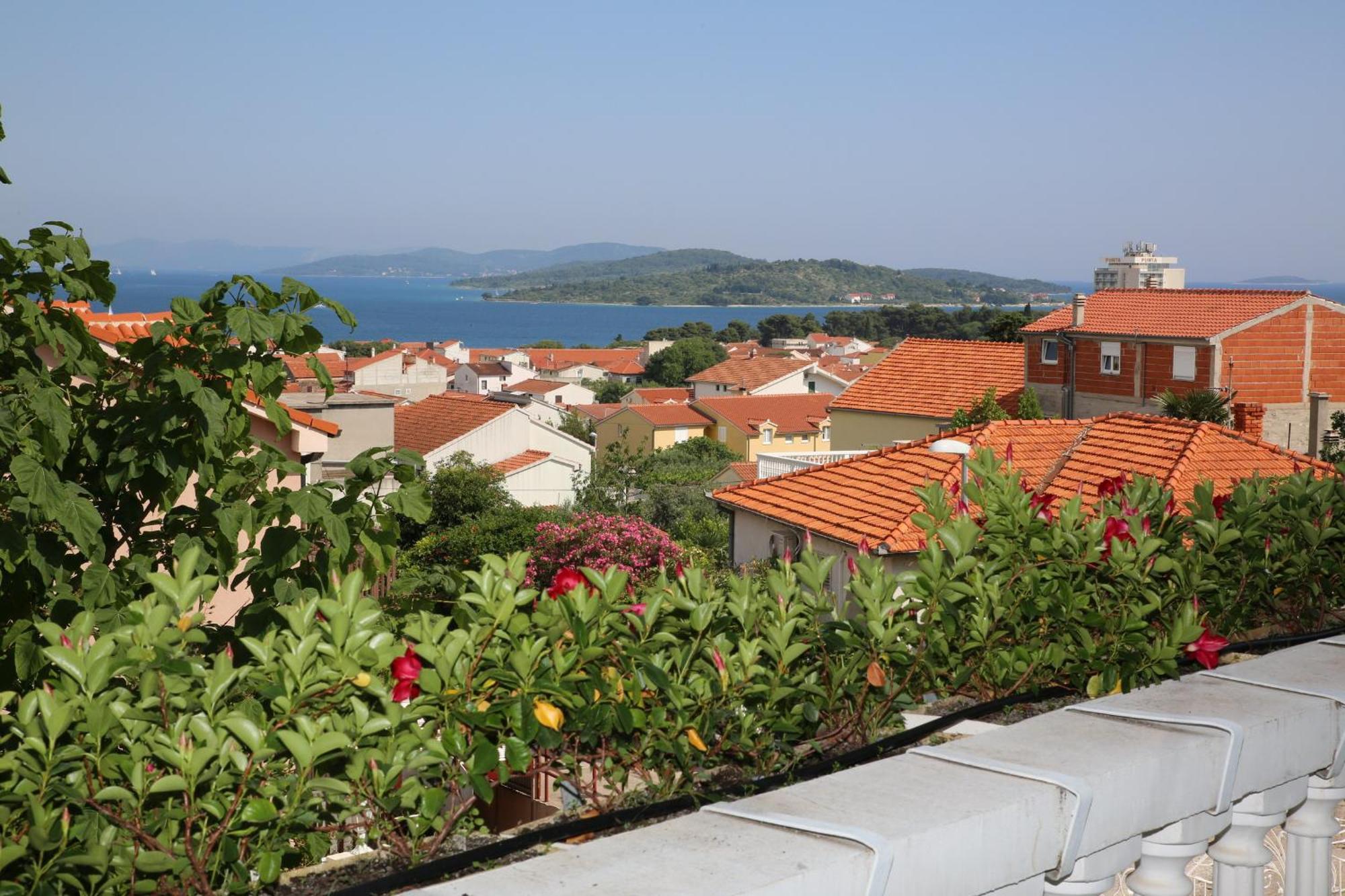 Apartments Katarine Zrinske Vodice Bagian luar foto