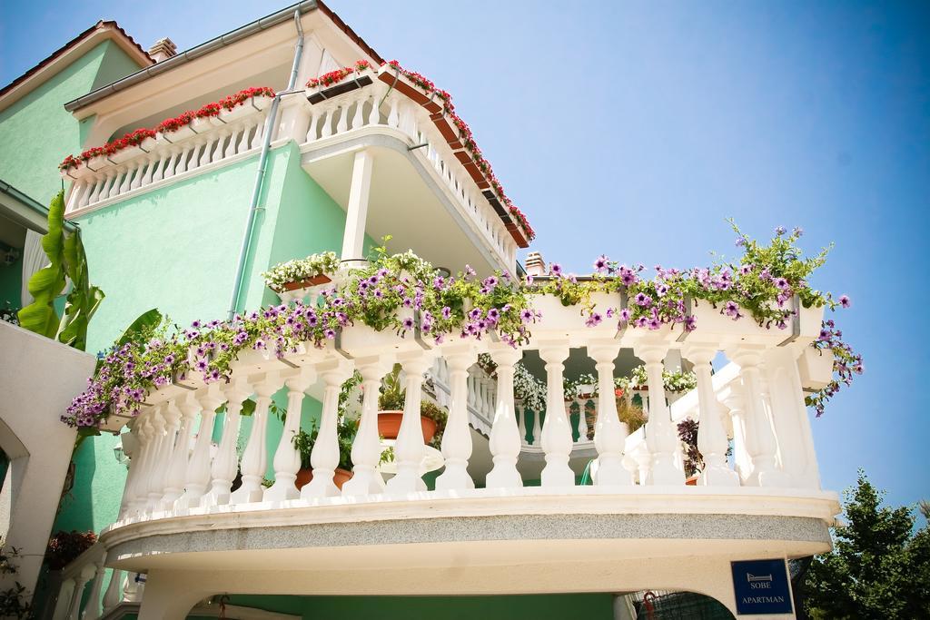 Apartments Katarine Zrinske Vodice Bagian luar foto