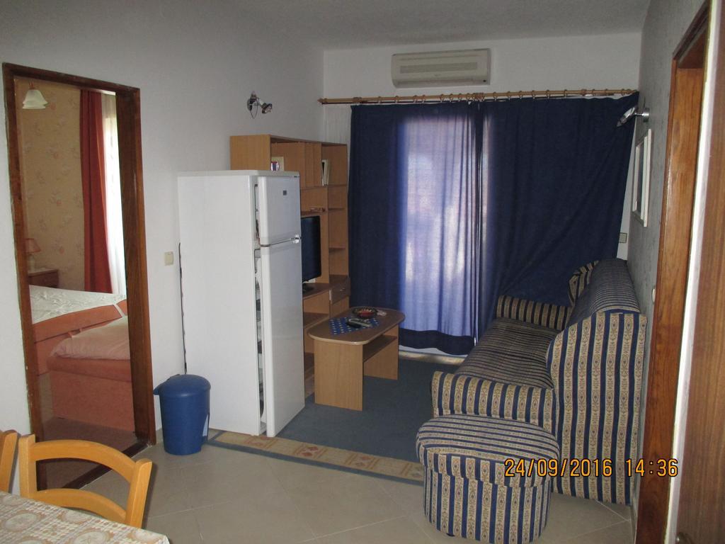 Apartments Katarine Zrinske Vodice Bagian luar foto