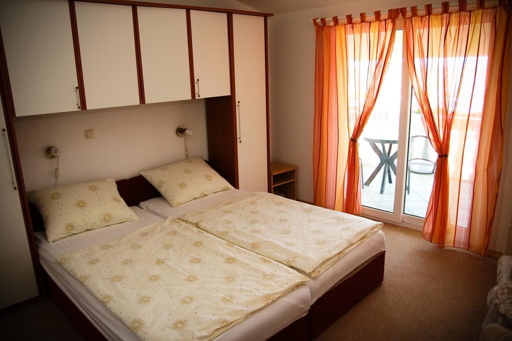 Apartments Katarine Zrinske Vodice Bagian luar foto