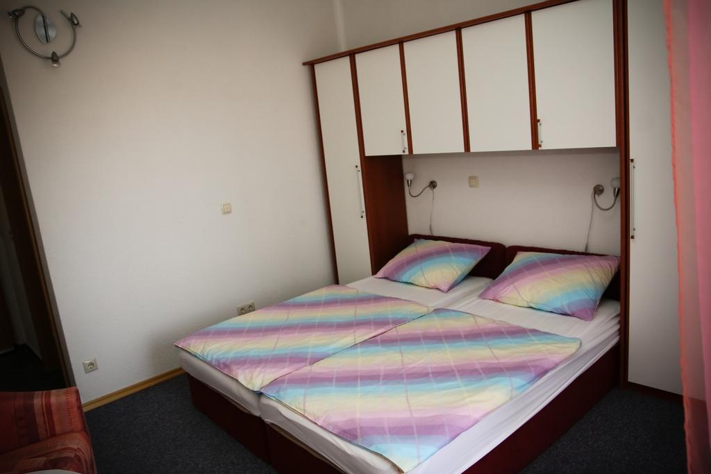 Apartments Katarine Zrinske Vodice Bagian luar foto